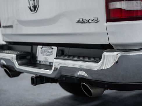 Used 2022 RAM 1500 Laramie AWD/4WD image 11