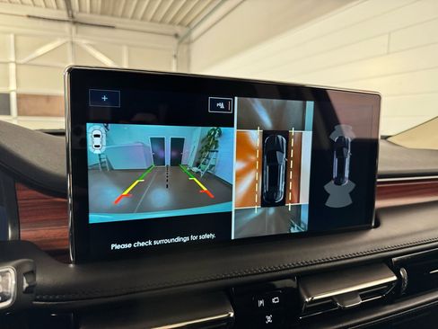 Used 2022 Lincoln Nautilus Reserve w/ Equipment Group 201A image 27