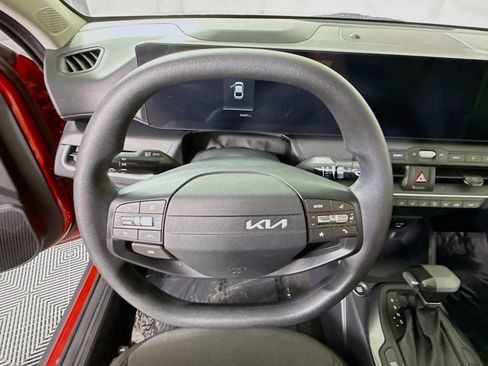 Certified 2025 Kia K4 FWD image 20