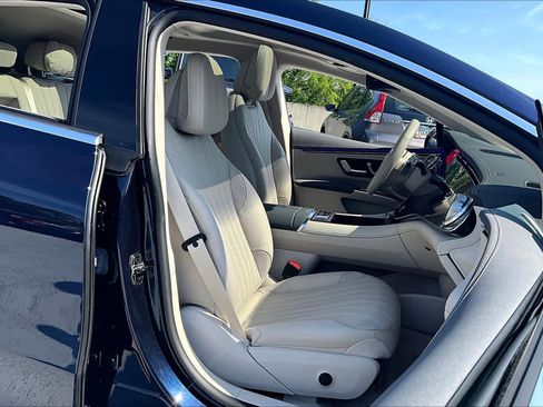 Used 2023 Mercedes-Benz EQS 580 4MATIC Sedan image 8