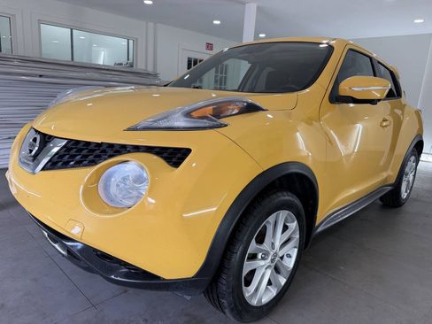 Used 2015 Nissan Juke SV w/ Technology Package AWD/4WD image 1