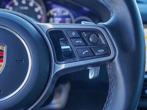 Used 2021 Porsche Cayenne image 12