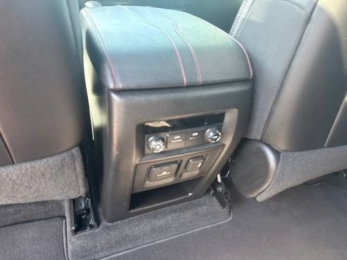Used 2023 Chevrolet Traverse RS AWD/4WD image 16