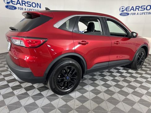 Used 2021 Ford Escape SE w/ Convenience Package AWD/4WD image 4