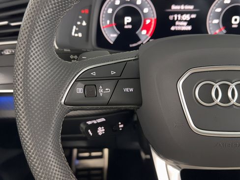 Used 2025 Audi SQ7 Prestige w/ Prestige Package image 21