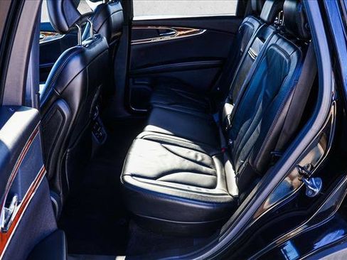 Used 2016 Lincoln MKX Reserve w/ Climate Package AWD/4WD image 22