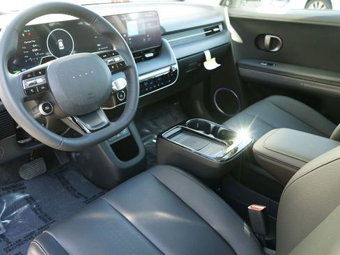 Used 2025 Hyundai Ioniq 5 Limited image 16