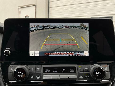 Used 2025 Toyota Grand Highlander FWD image 34