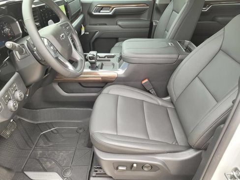 New 2026 Chevrolet Silverado 1500 RST AWD/4WD image 14