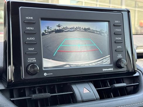 Used 2022 Toyota RAV4 XLE w/ Convenience Package FWD image 30