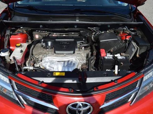 Used 2014 Toyota RAV4 XLE AWD/4WD image 33
