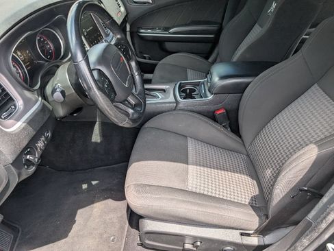 Used 2022 Dodge Charger Scat Pack RWD image 8