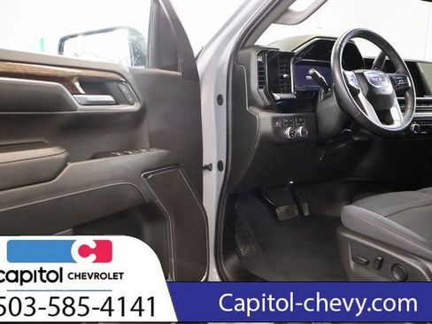 Used 2024 GMC Sierra 1500 Elevation image 17