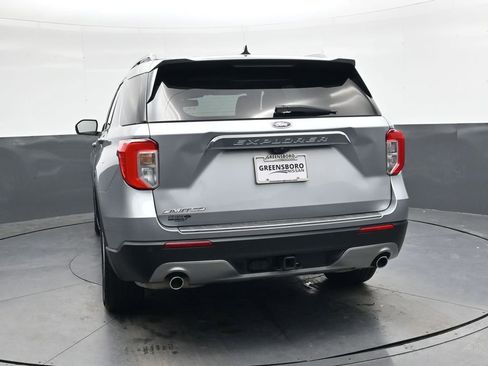 Used 2021 Ford Explorer Limited w/ Equipment Group 301A image 5