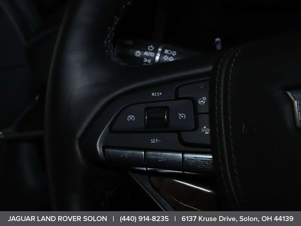 Used 2022 Cadillac Escalade Sport Platinum w/ LPO, ONYX Package AWD/4WD image 22