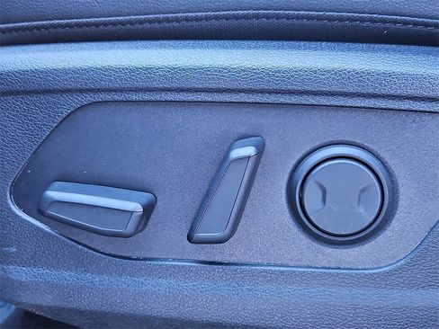 Used 2025 Kia Sportage X-Line w/ Premium Package image 31