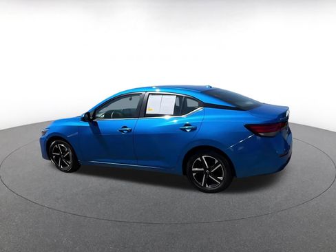Used 2025 Nissan Sentra SV image 10