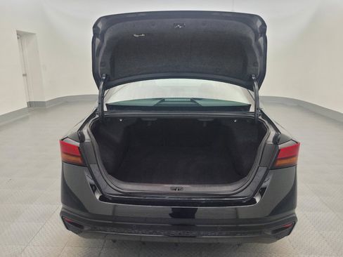 Used 2025 Nissan Altima 2.5 SV FWD image 29