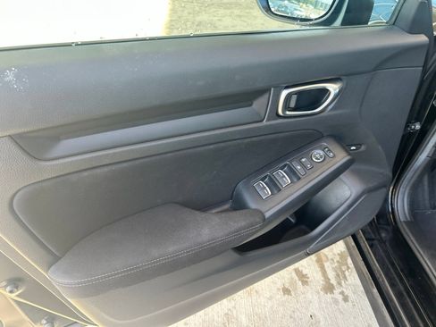 Used 2025 Honda Civic LX image 16