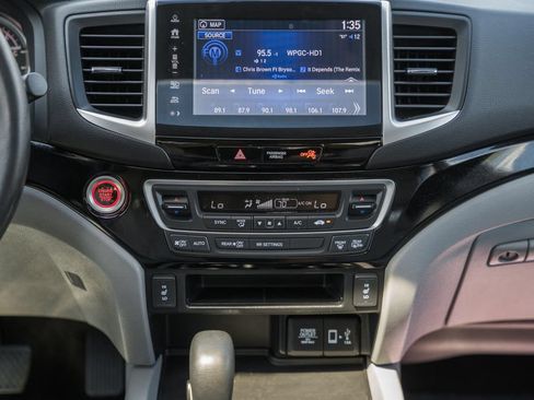 Used 2017 Honda Ridgeline RTL-E image 22