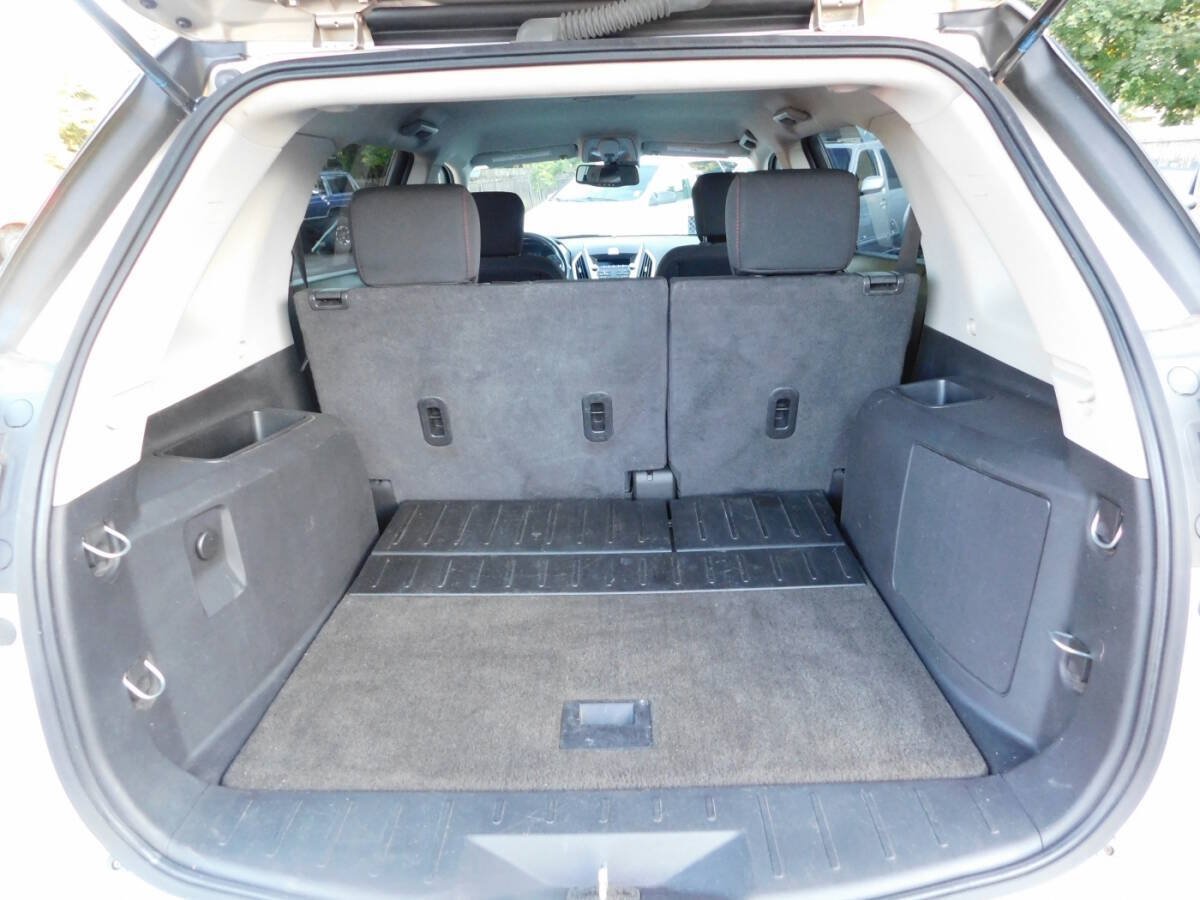 Used 2011 GMC Terrain SLE AWD/4WD image 5