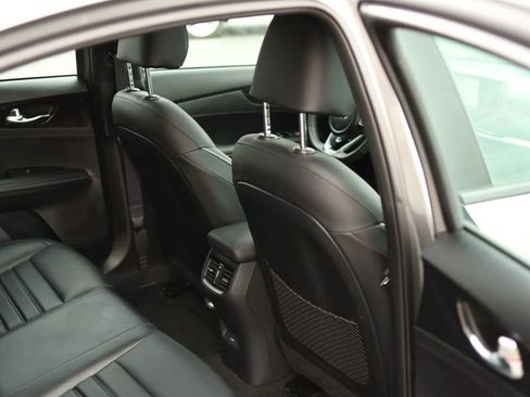 Used 2024 Kia Forte GT-Line w/ GT-Line Premium Package image 43