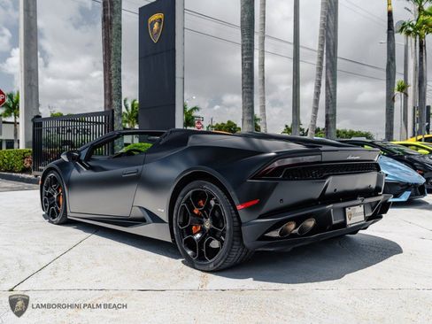 Used 2017 Lamborghini Huracan LP 610-4 AWD/4WD image 5