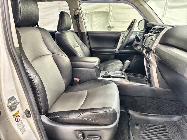 Used 2018 Toyota 4Runner SR5 Premium RWD image 27