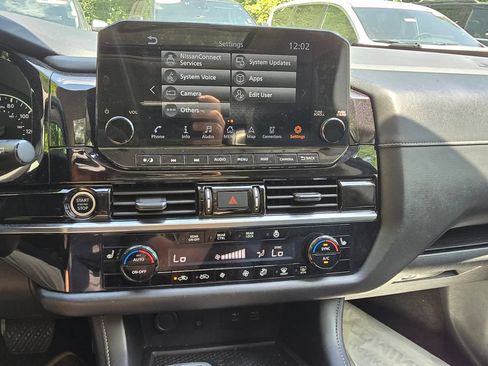 Used 2023 Nissan Pathfinder SL w/ SL Premium Package AWD/4WD image 23
