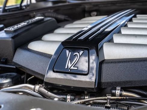 Used 2013 Rolls-Royce Ghost RWD image 45