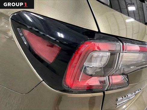 Used 2024 Subaru Outback Premium AWD/4WD image 28