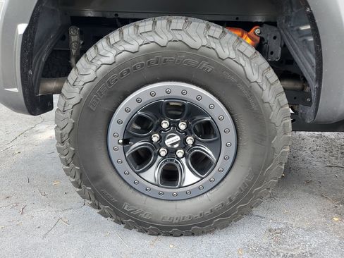 Used 2023 Ford F150 Raptor w/ Raptor Carbon Fiber Package AWD/4WD image 5