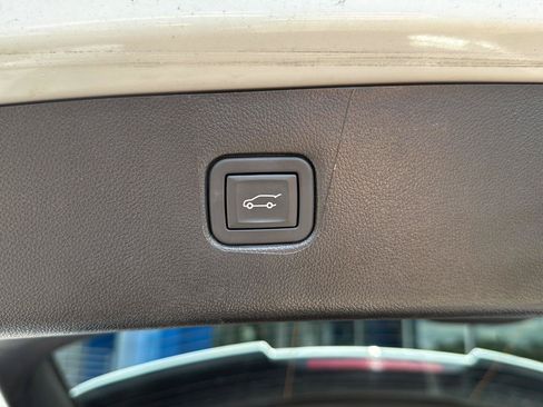 Used 2024 Chevrolet Blazer LT w/ Convenience Package FWD image 33