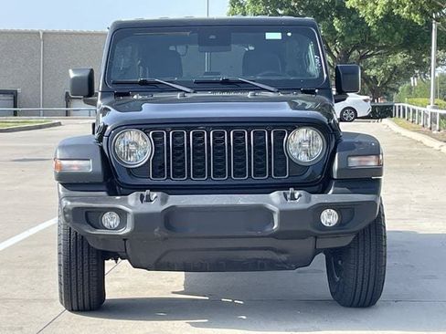 Used 2025 Jeep Wrangler Unlimited Sport AWD/4WD image 6