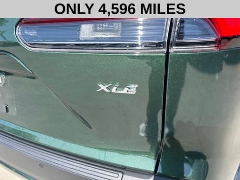 Used 2025 Toyota Corolla Cross XLE w/ Convenience Package FWD image 4
