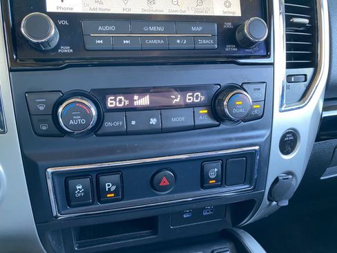 Used 2021 Nissan Titan SV w/ SV Convenience Package RWD image 57