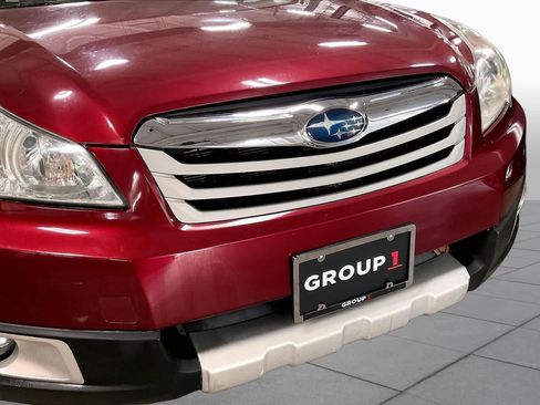 Used 2011 Subaru Outback 2.5i Limited AWD/4WD image 29