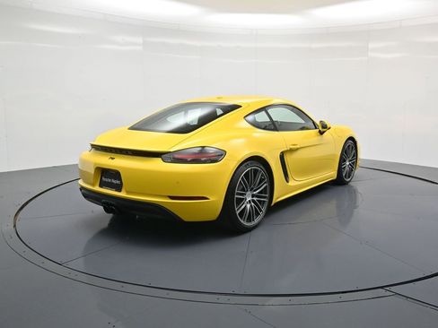 Used 2025 Porsche 718 Cayman image 27