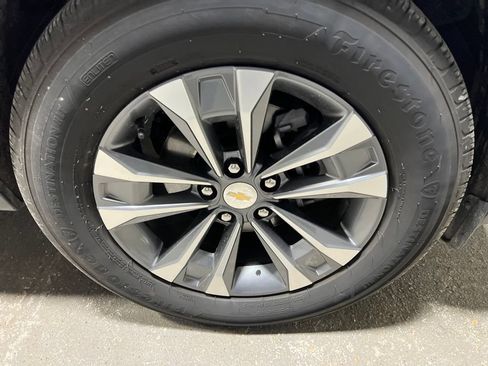 Used 2026 Chevrolet Equinox LT FWD image 46