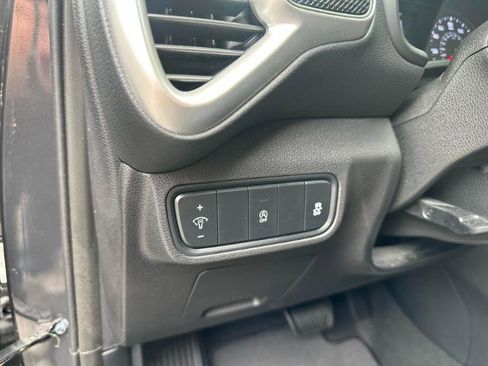 Used 2022 Kia Soul LX FWD image 22