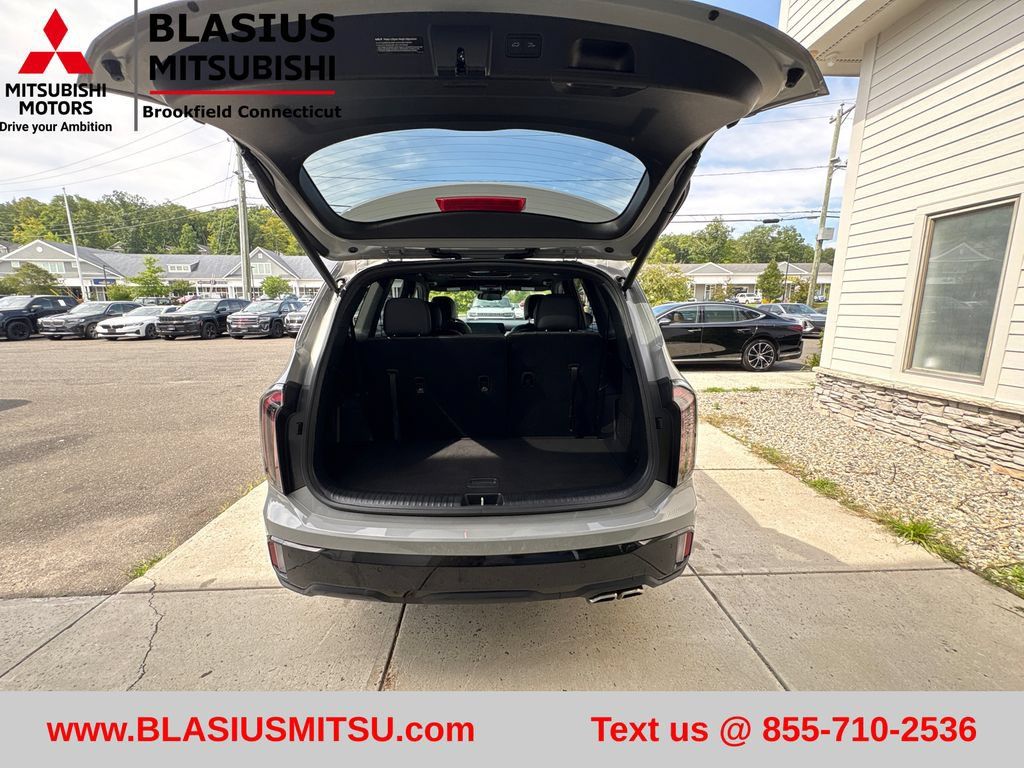 Used 2025 Kia Telluride EX X-Line AWD/4WD image 56
