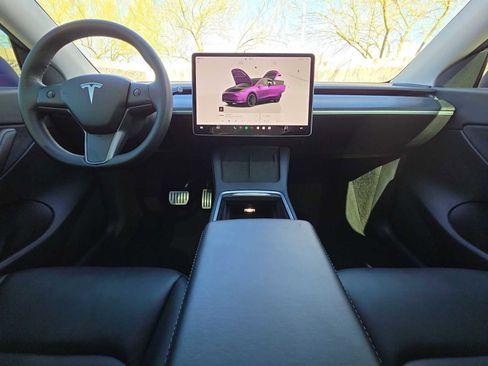 Used 2022 Tesla Model Y Performance image 12