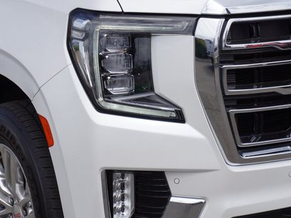 Used 2023 GMC Yukon SLT w/ SLT Luxury Package