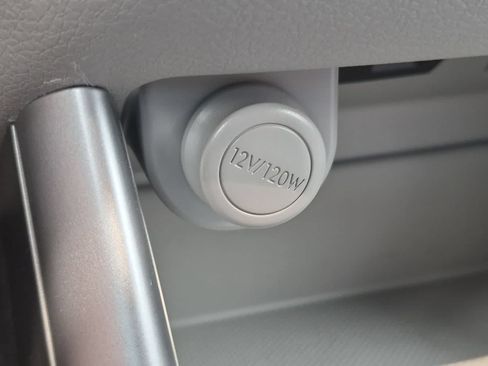Used 2010 Subaru Forester 2.5X Premium AWD/4WD image 33