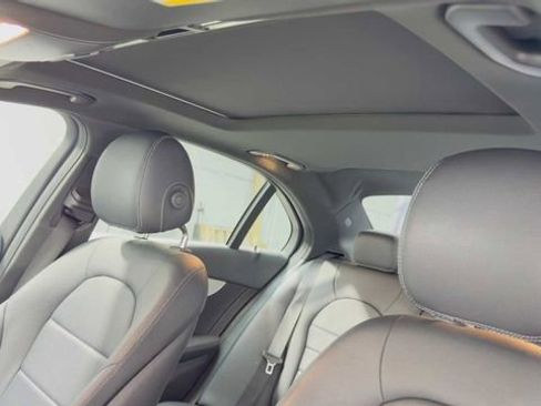 Used 2019 Mercedes-Benz C 300 Sedan image 23