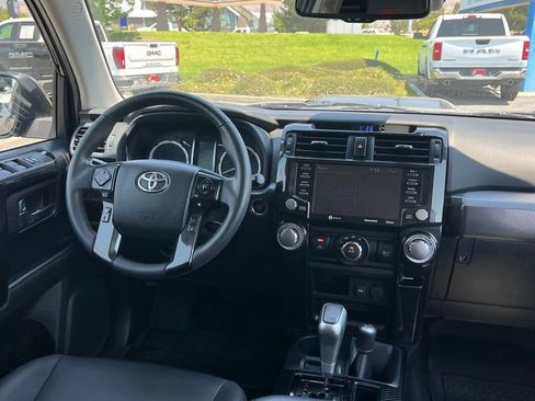 Used 2020 Toyota 4Runner TRD Off-Road Premium w/ Moonroof Package AWD/4WD image 21