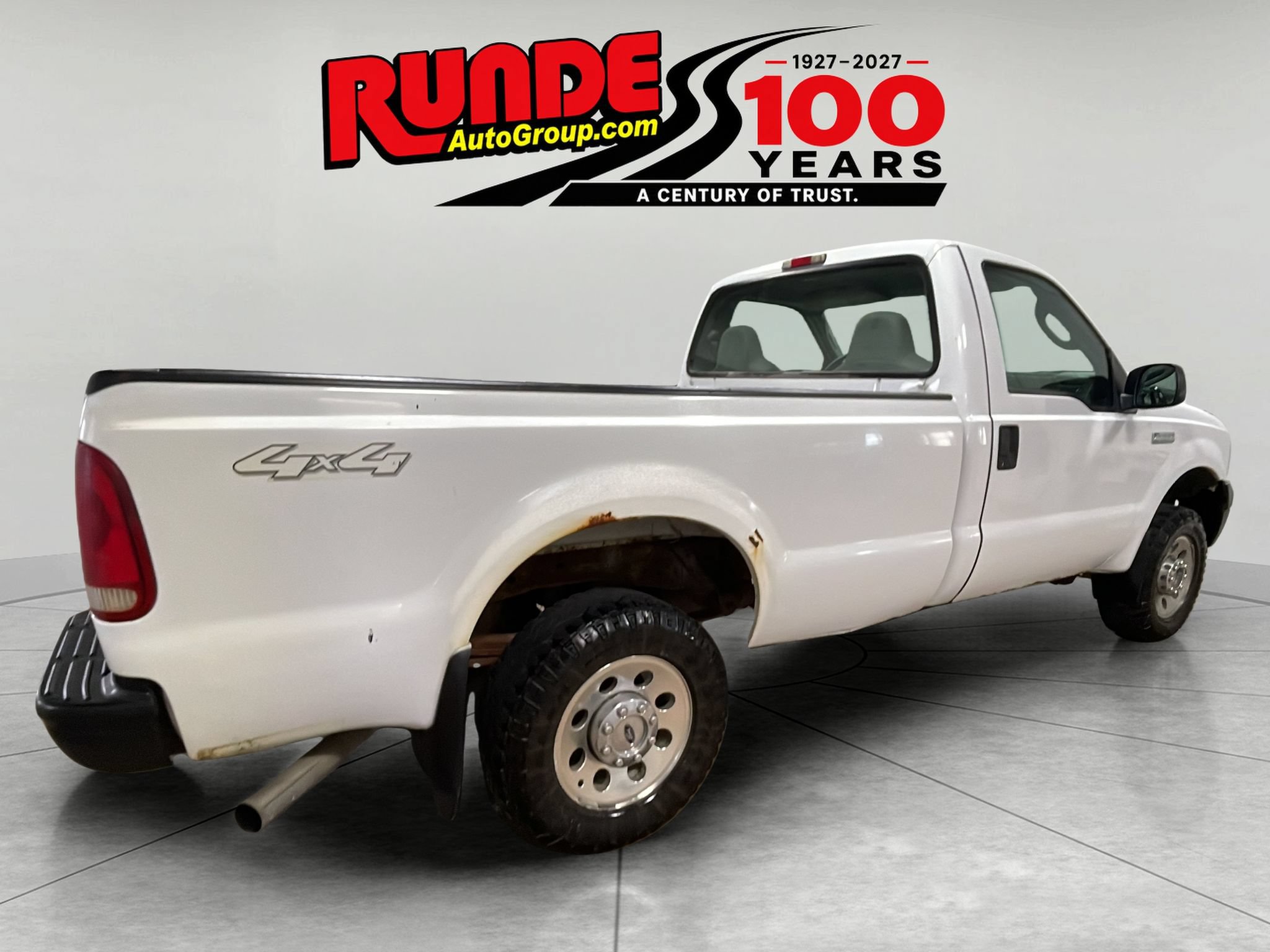 Used 2006 Ford F250 4x4 Regular Cab Super Duty image 5