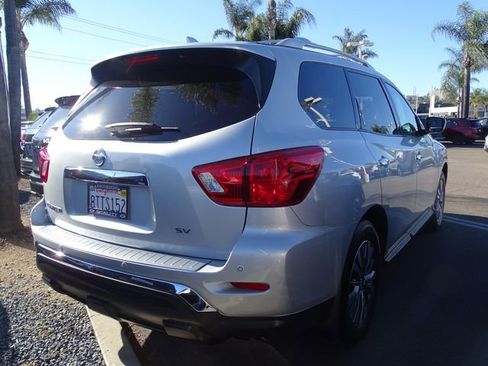 Used 2020 Nissan Pathfinder SV w/ Cargo Package image 3