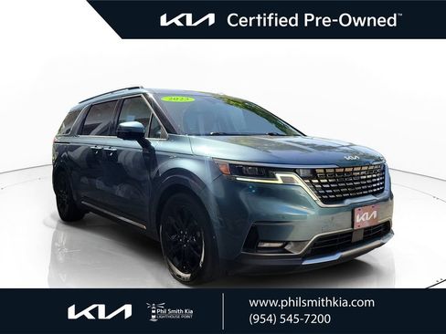 Certified 2023 Kia Carnival SX FWD image 1