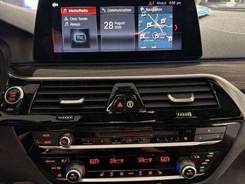 Used 2018 BMW 540i RWD image 23